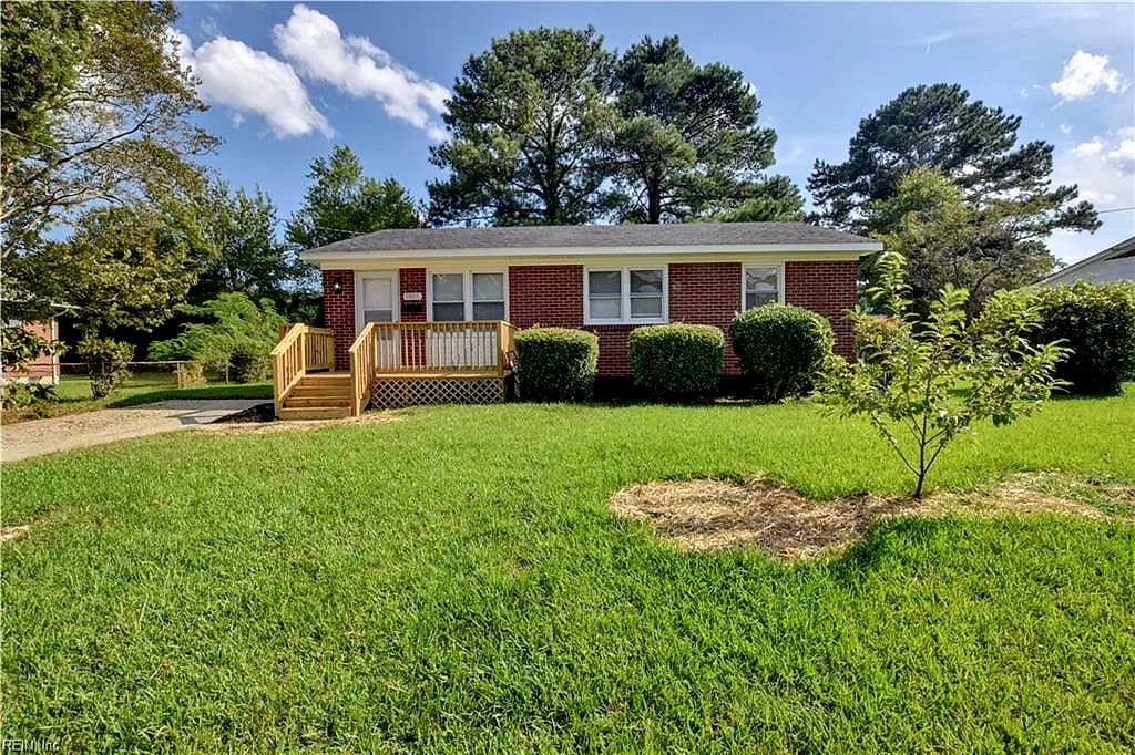 1005 Liston LN, PORTSMOUTH VA 23701 - Photo 2