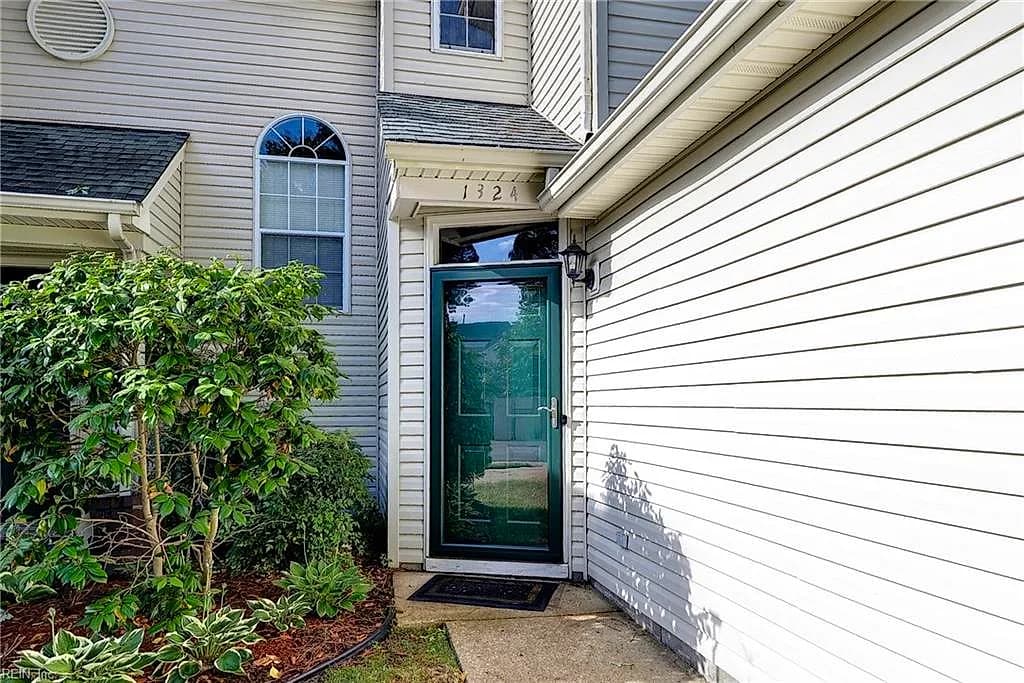 1324 Stillwater Court CT, NEWPORT NEWS VA 23602 - Photo 4