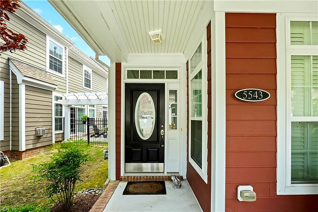 5543 Botanical DR, VIRGINIA BEACH VA 23455 - Photo 4