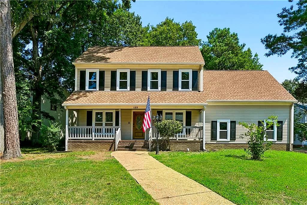 129 Vista DR, NEWPORT NEWS VA 23608 - Main photo