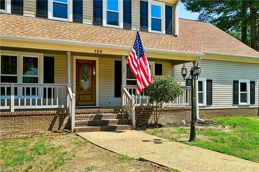 129 Vista DR, NEWPORT NEWS VA 23608 - Photo 3