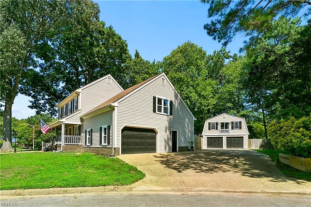 129 Vista DR, NEWPORT NEWS VA 23608 - Photo 4