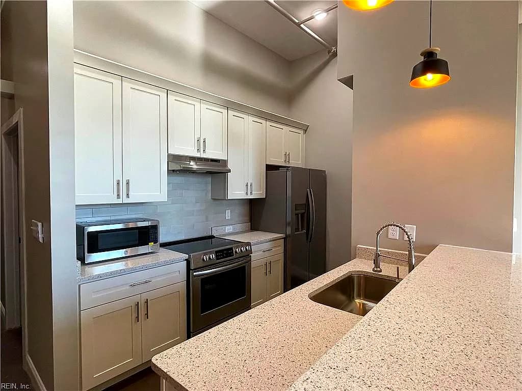 208 23rd ST #103, NEWPORT NEWS VA 23607 - Photo 2