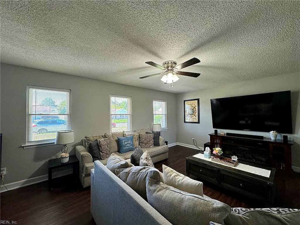 3104 Guenevere DR, CHESAPEAKE VA 23323 - Photo 5