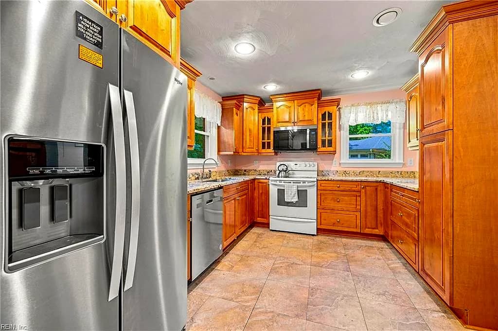 2300 Bidgood DR, PORTSMOUTH VA 23703 thumb 8