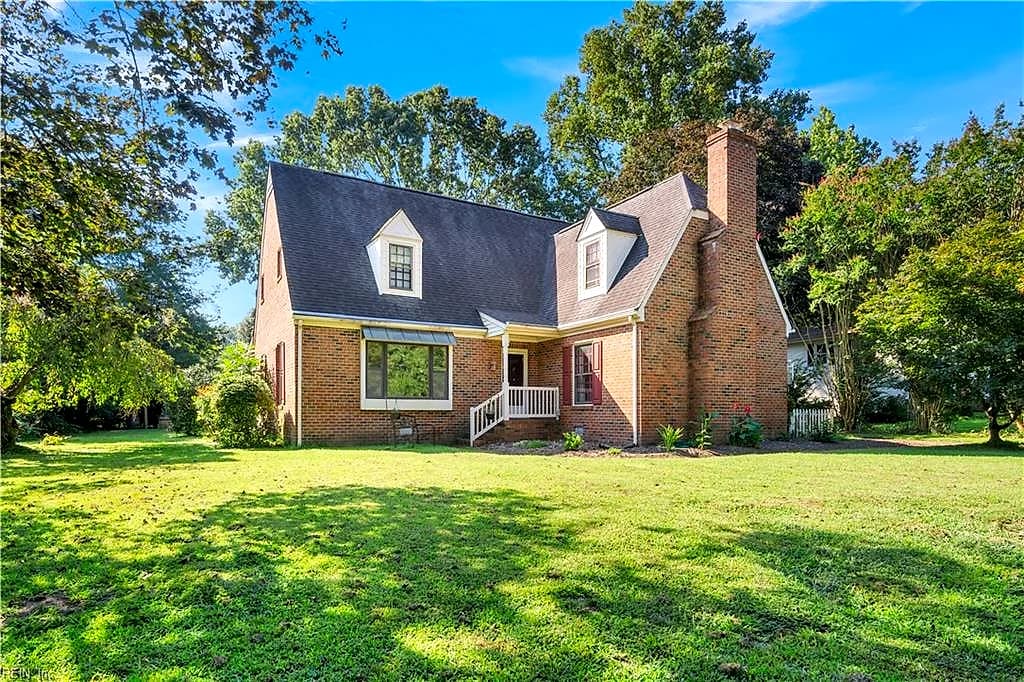 140 Country Club DR, WILLIAMSBURG VA 23188 - Photo 2