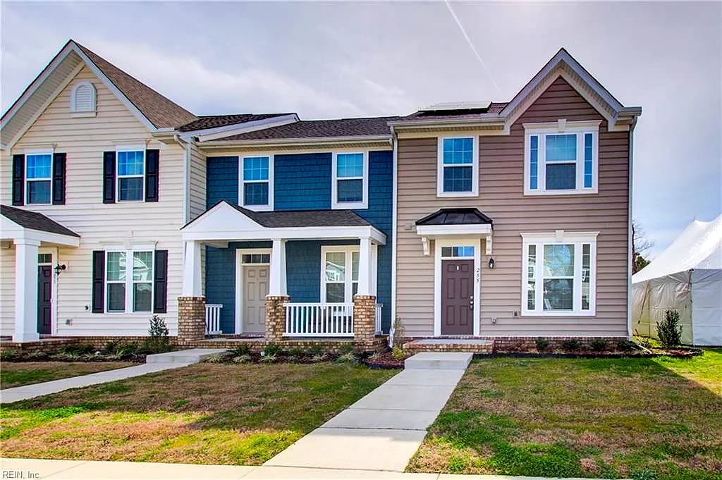 255 Goldenstar LN, PORTSMOUTH VA 23701 - Main photo