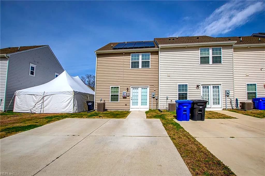 255 Goldenstar LN, PORTSMOUTH VA 23701 - Photo 4