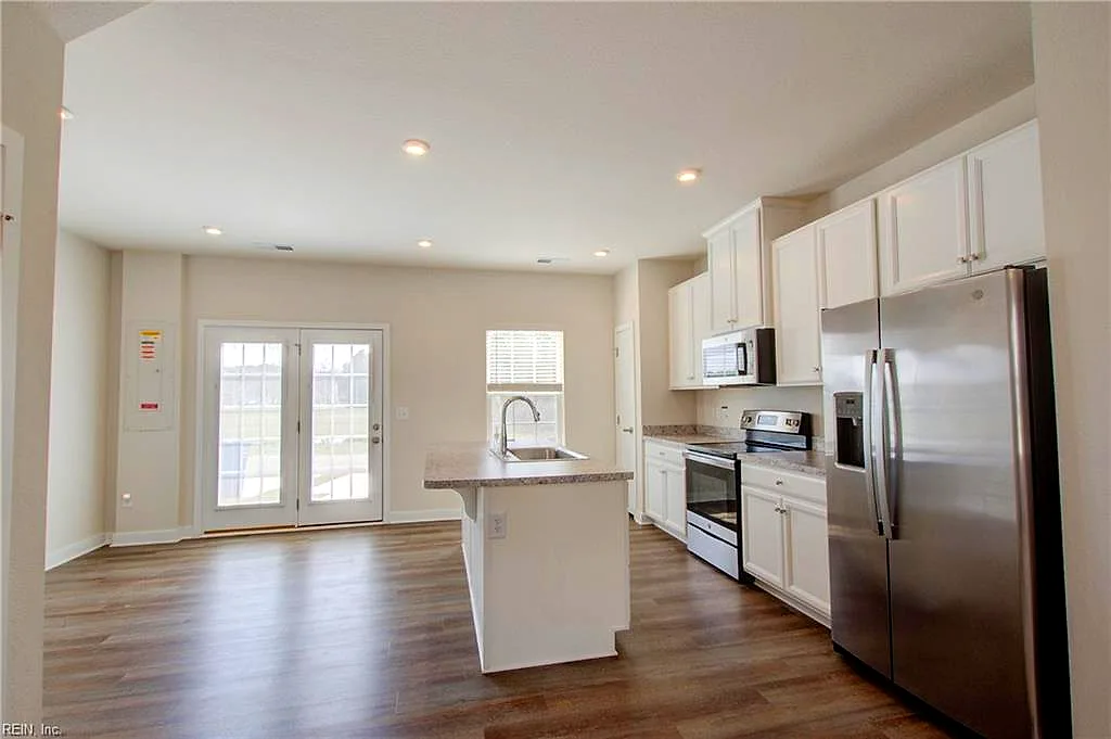 255 Goldenstar LN, PORTSMOUTH VA 23701 thumb 9