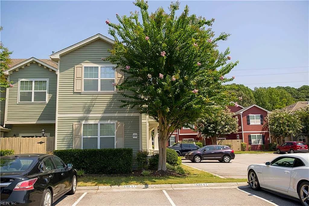 650 Lacy Oak DR, CHESAPEAKE VA 23320 - Photo 4