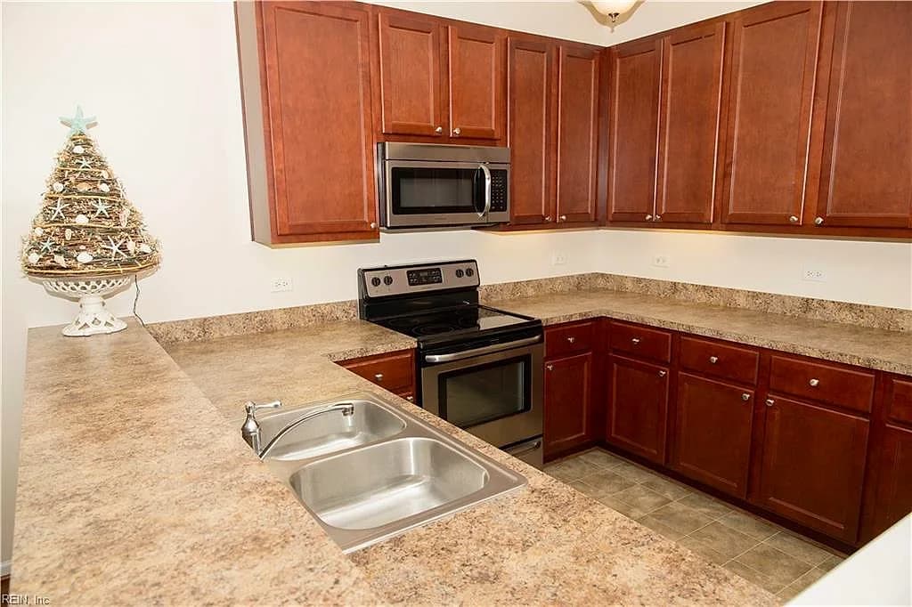 650 Lacy Oak DR, CHESAPEAKE VA 23320 thumb 9