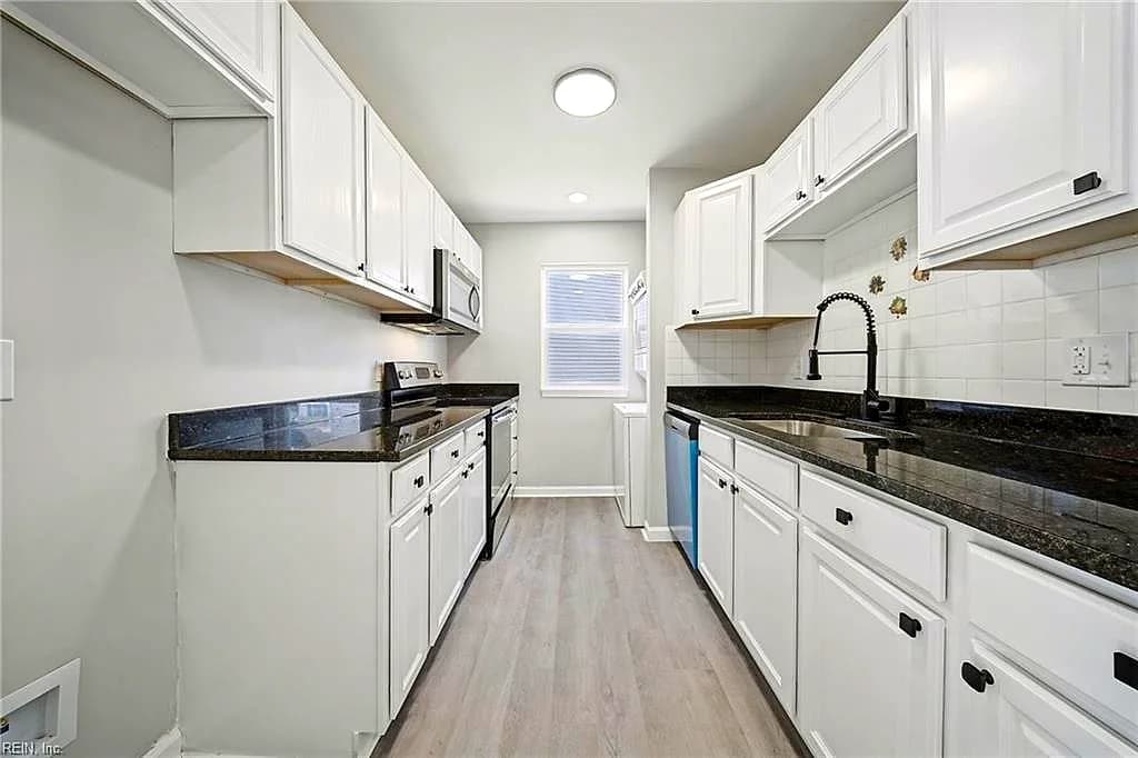 1401 Wentworth DR #103, VIRGINIA BEACH VA 23453 - Photo 4