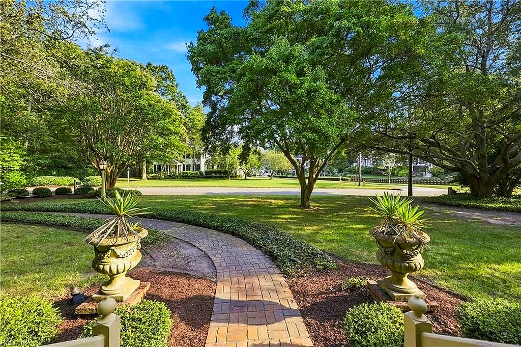 428 Susan Constant DR, VIRGINIA BEACH VA 23451 thumb 9
