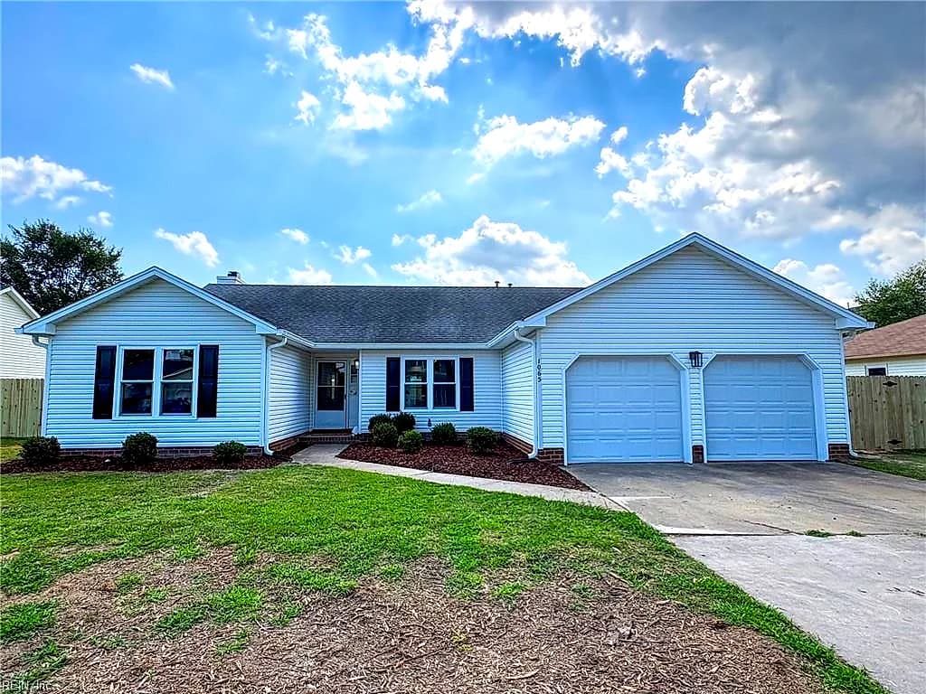 1065 Wasserman DR, VIRGINIA BEACH VA 23454 - Main photo
