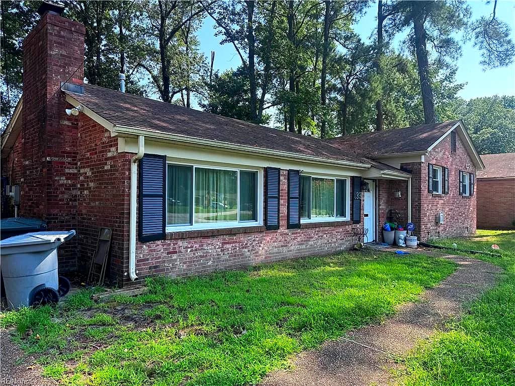 33 Azalea DR, HAMPTON VA 23669 - Photo 4