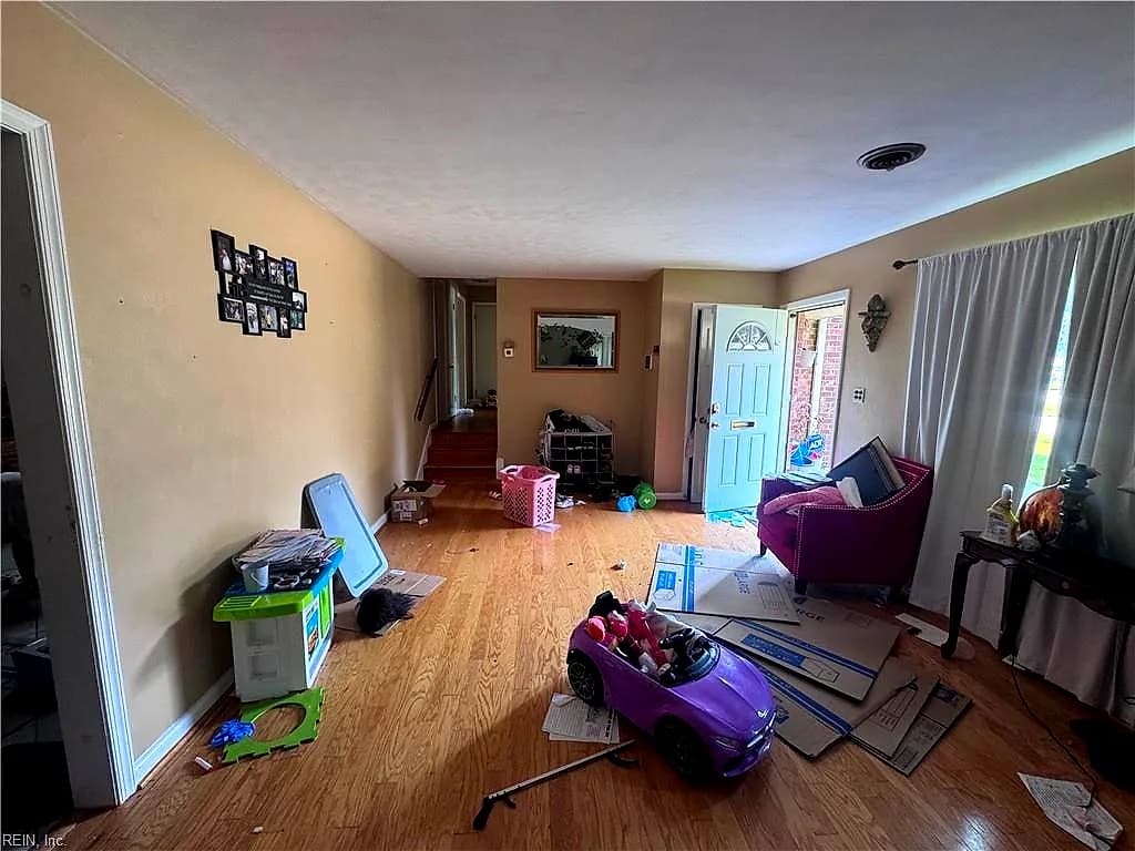 33 Azalea DR, HAMPTON VA 23669 thumb 10
