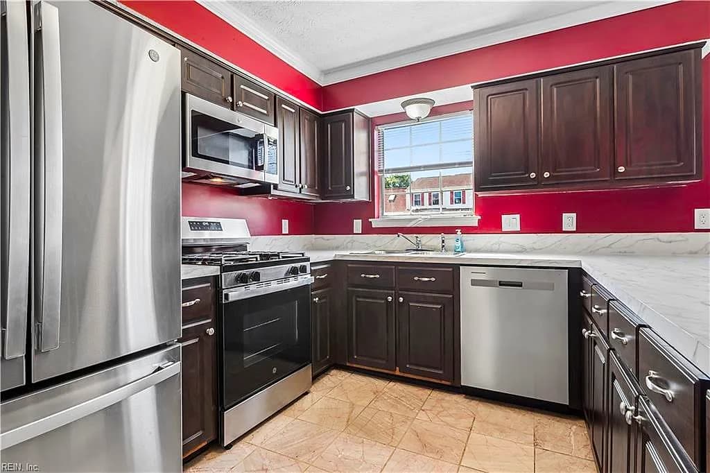 2 Hiram Crockett CT, HAMPTON VA 23669 thumb 10