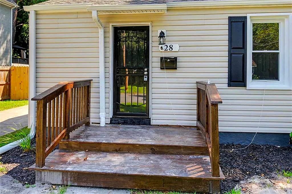 28 Pollux CIR W, PORTSMOUTH VA 23701 thumb 10