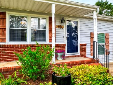 1056 Saint Julian DR, CHESAPEAKE VA 23323 thumb 4