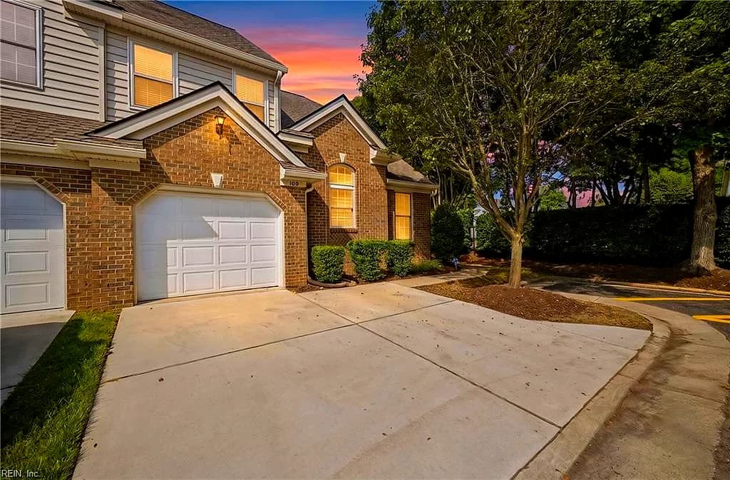 100 Bluff TER, NEWPORT NEWS VA 23602 - Main photo