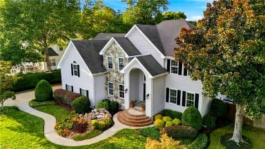 1052 Stockleybridge DR, CHESAPEAKE VA 23322 thumb 3