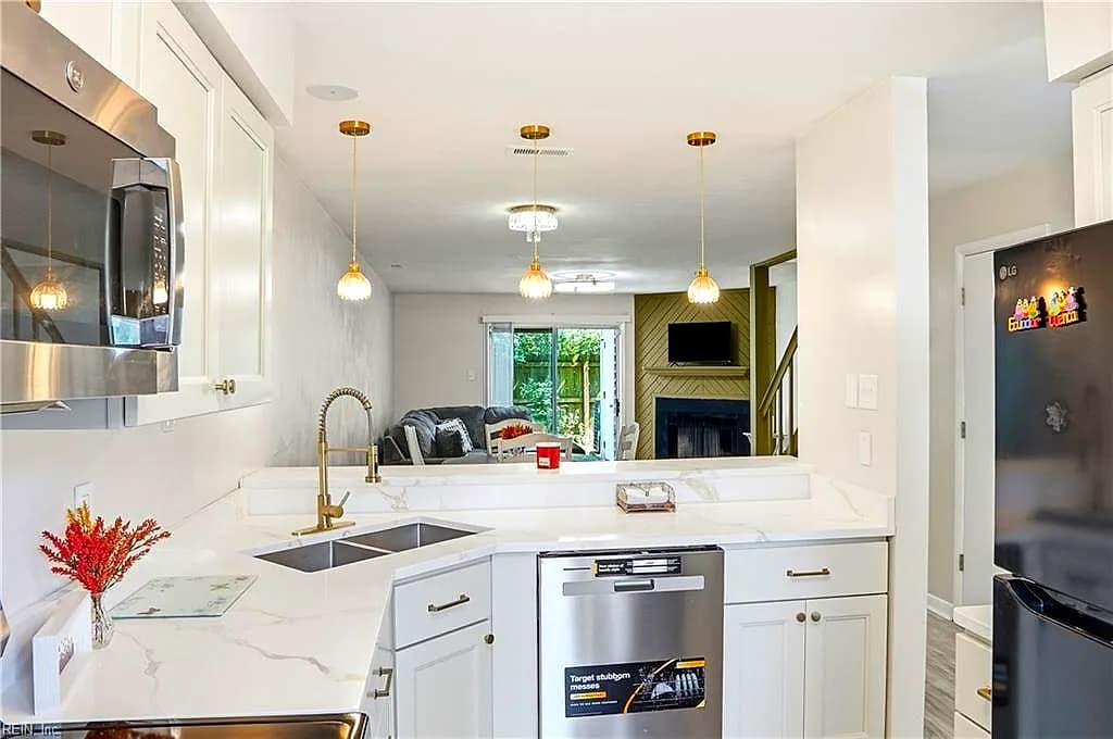 4006 Salem TER, VIRGINIA BEACH VA 23456 thumb 6