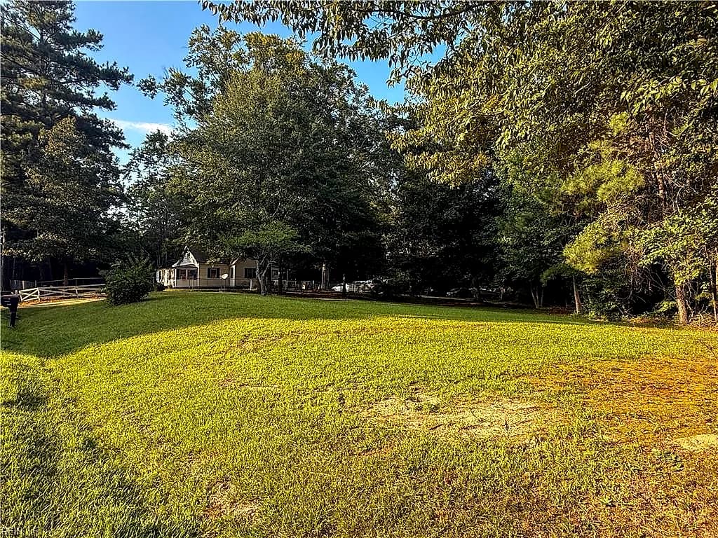17011 Longview Dr DR, SMITHFIELD VA 23430 - Photo 3