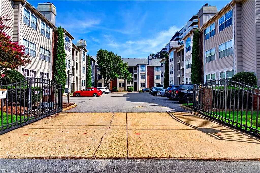 418 Delaware AVE #205, NORFOLK VA 23508 - Photo 3