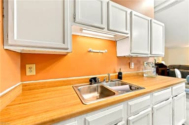 555 Dellwood DR, NEWPORT NEWS VA 23602 thumb 9