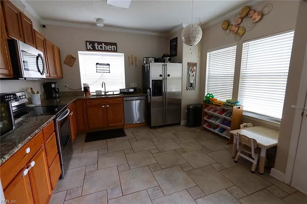 944 Ivystone WAY, NEWPORT NEWS VA 23602 thumb 6