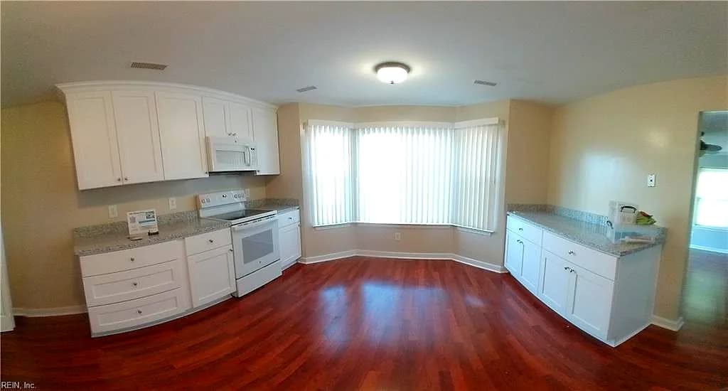 4901 Denny DR, VIRGINIA BEACH VA 23464 - Photo 3