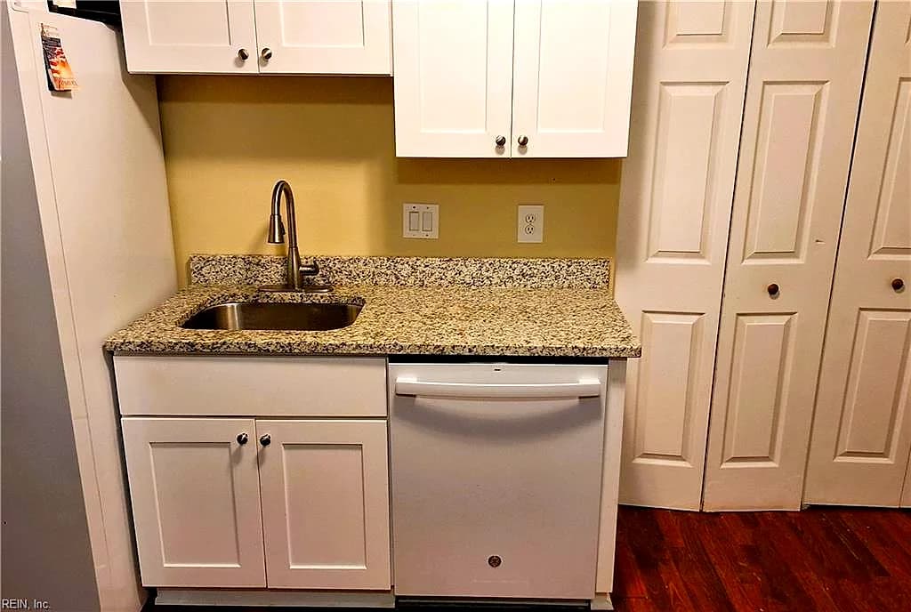 4901 Denny DR, VIRGINIA BEACH VA 23464 - Photo 4