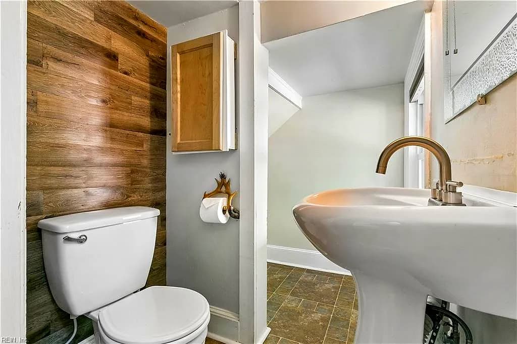 4534 George Wash Memorial HWY, HAYES VA 23072 thumb 12