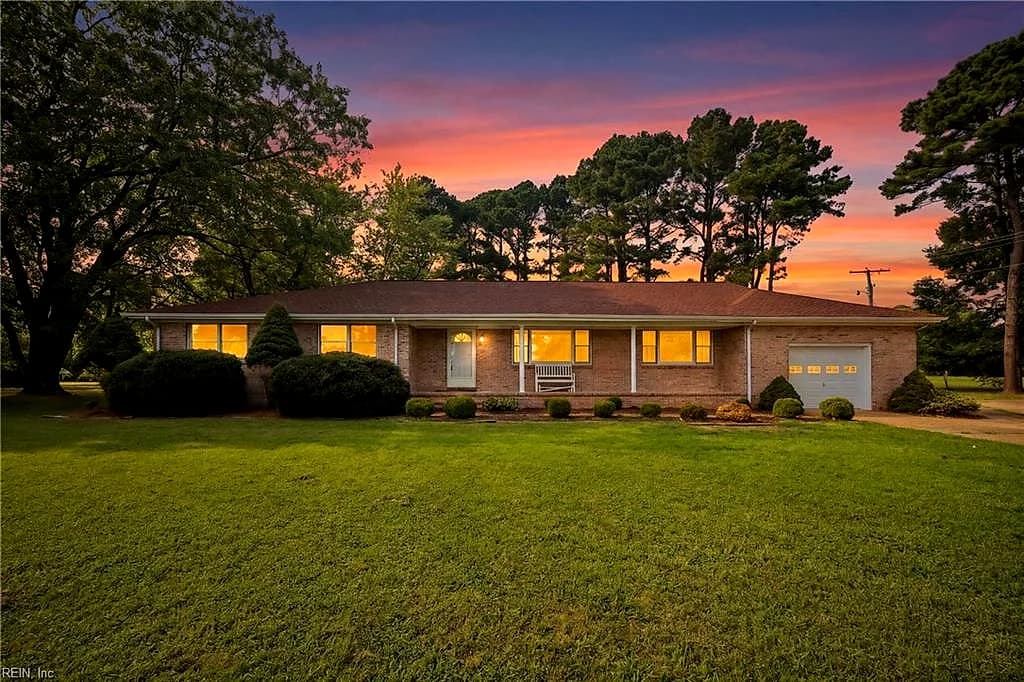 364 Oak Point RD, HUDGINS VA 23076 - Main photo