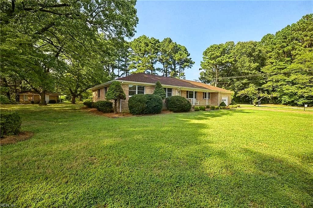 364 Oak Point RD, HUDGINS VA 23076 - Photo 3