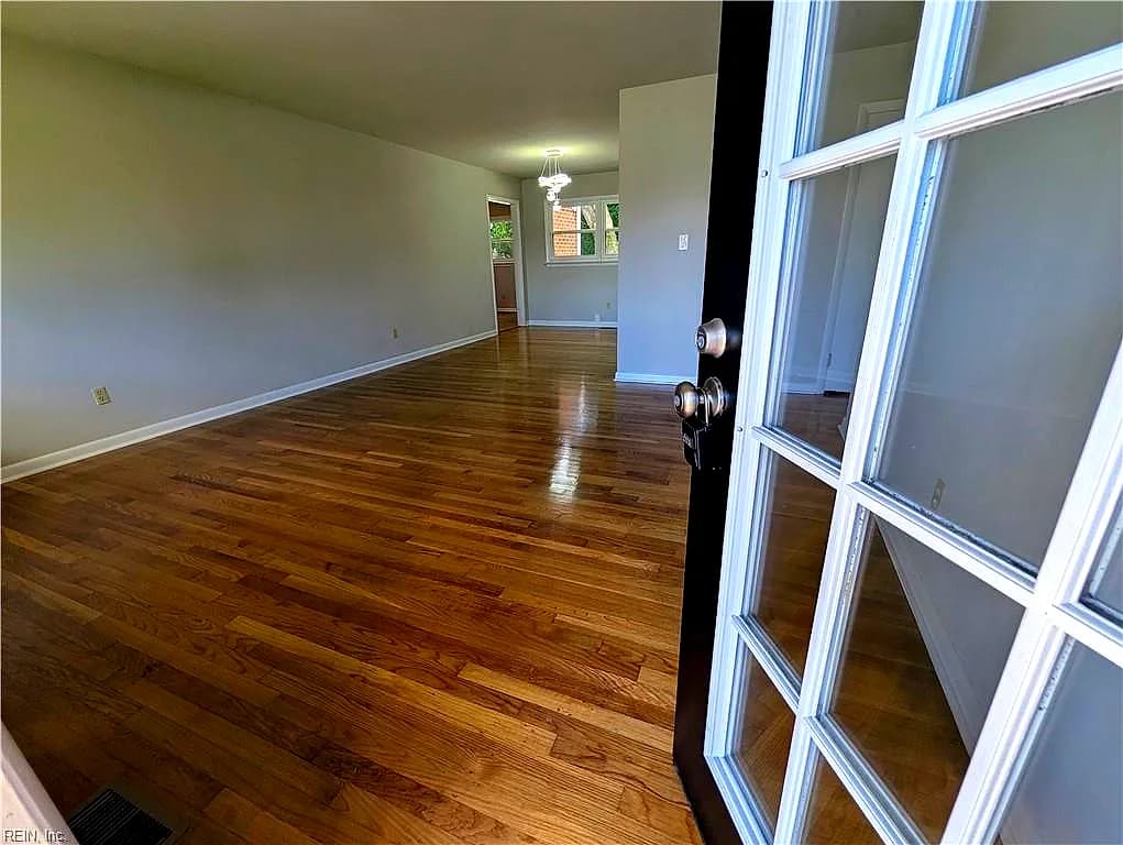 1114 Micott DR, HAMPTON VA 23666 - Photo 3