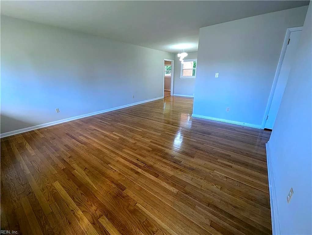 1114 Micott DR, HAMPTON VA 23666 - Photo 4
