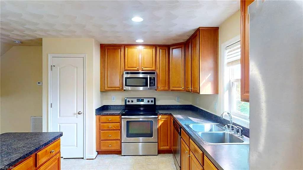 5565 Taylors Walke LN, VIRGINIA BEACH VA 23462 thumb 10