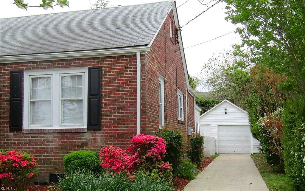 127 Eggleston AVE, HAMPTON VA 23669 - Photo 4