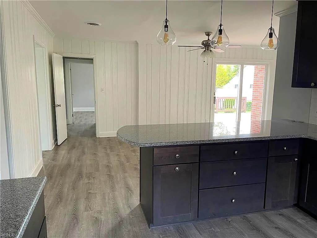 127 Eggleston AVE, HAMPTON VA 23669 - Photo 5