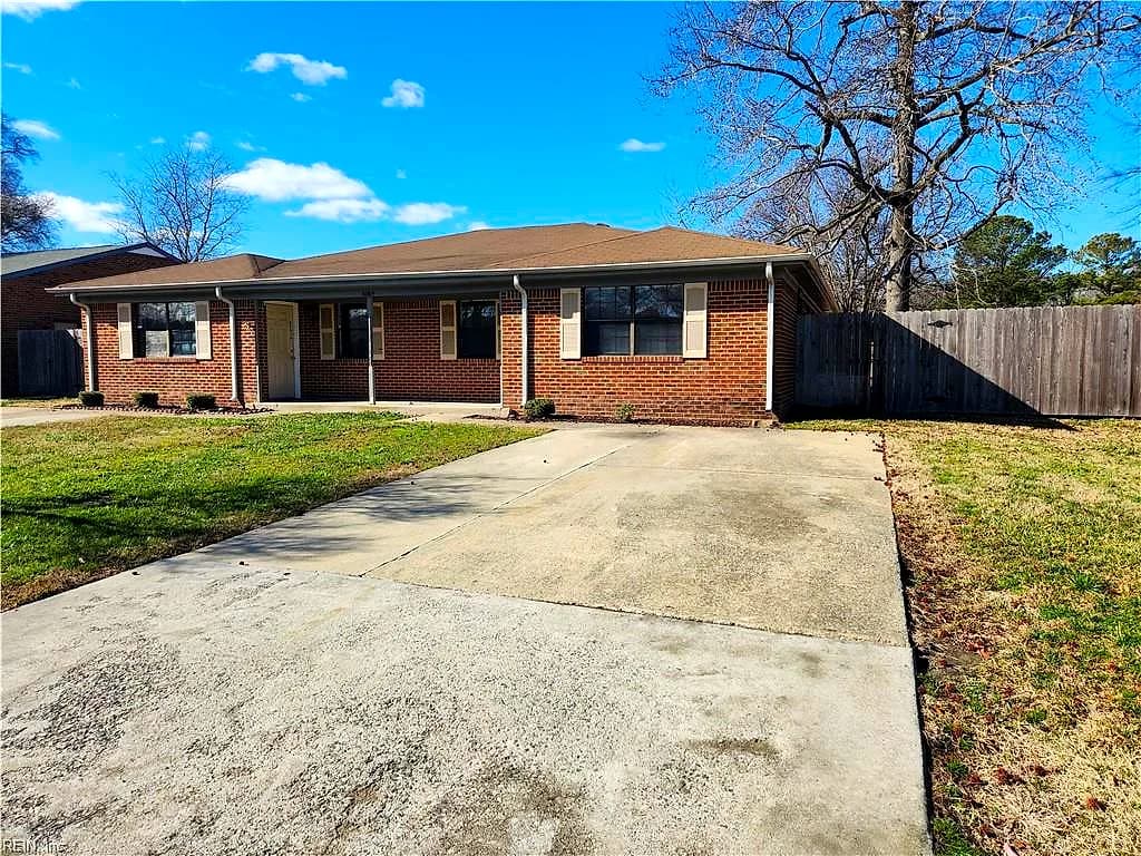 6065 Bradfod DR #B, SUFFOLK VA 23435 - Photo 2
