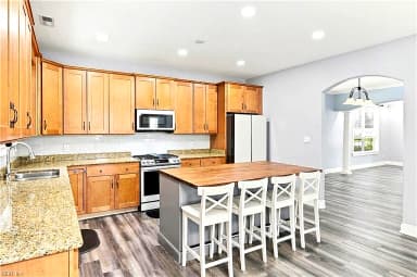 568 Waters RD, CHESAPEAKE VA 23322 thumb 12