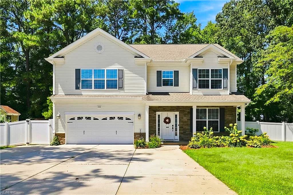 568 Waters RD, CHESAPEAKE VA 23322 - Photo 3