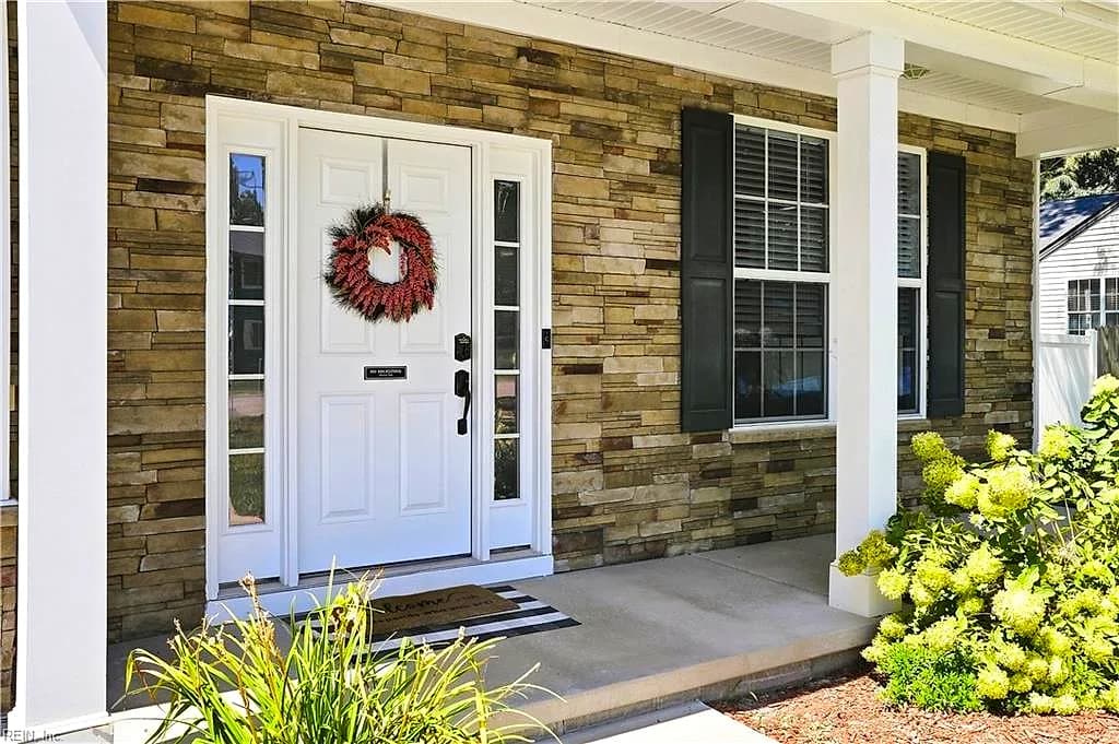 568 Waters RD, CHESAPEAKE VA 23322 thumb 6