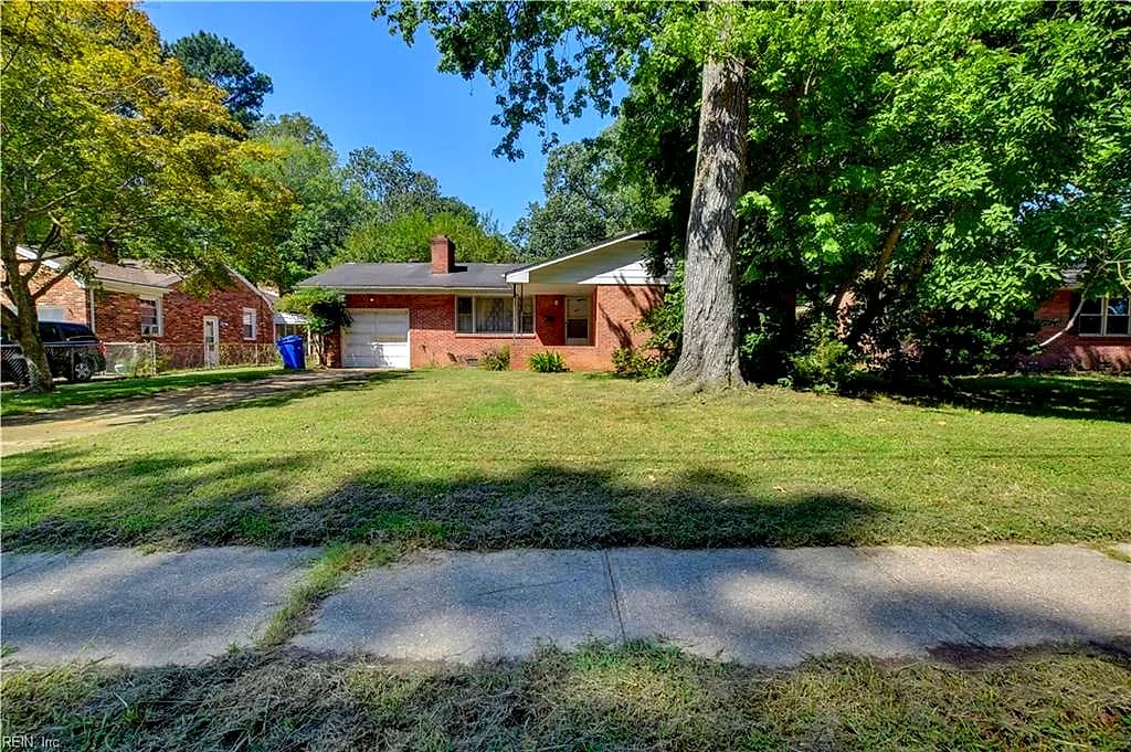 865 Lucas Creek RD, NEWPORT NEWS VA 23608 - Main photo
