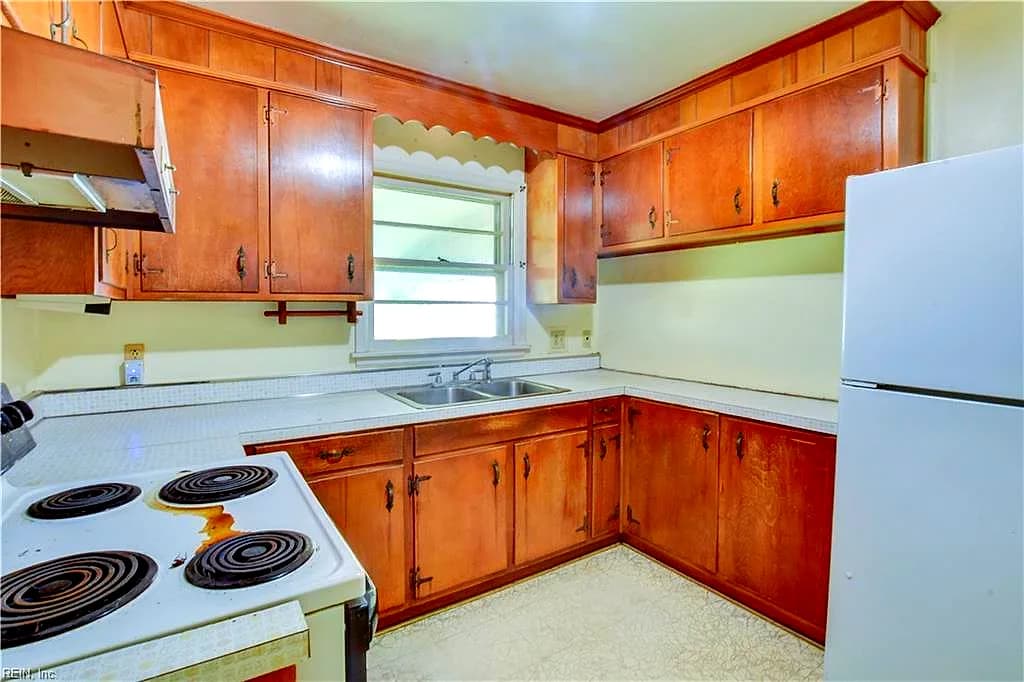 865 Lucas Creek RD, NEWPORT NEWS VA 23608 thumb 9