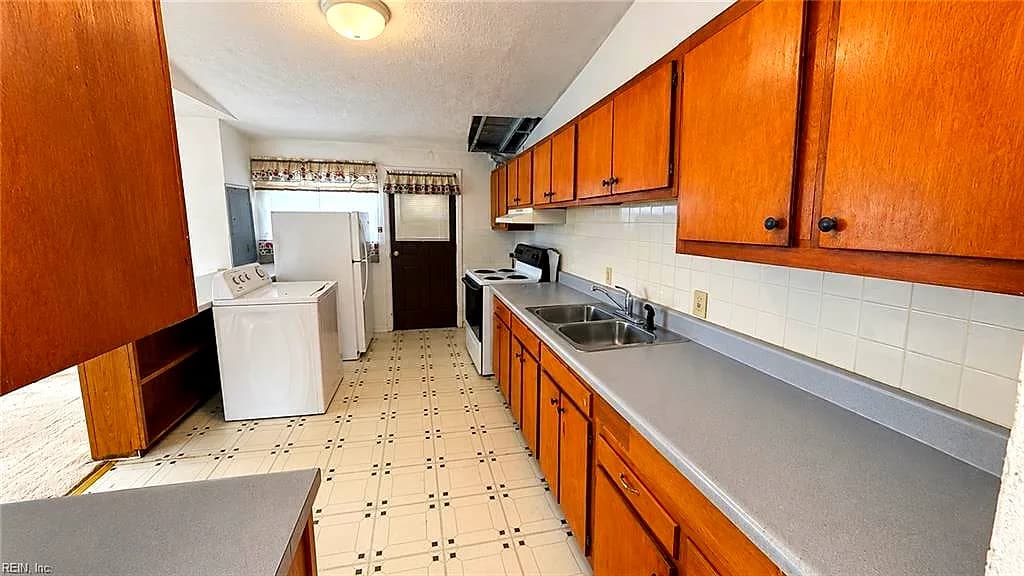 300 Pepper Mill CT, NORFOLK VA 23502 thumb 6