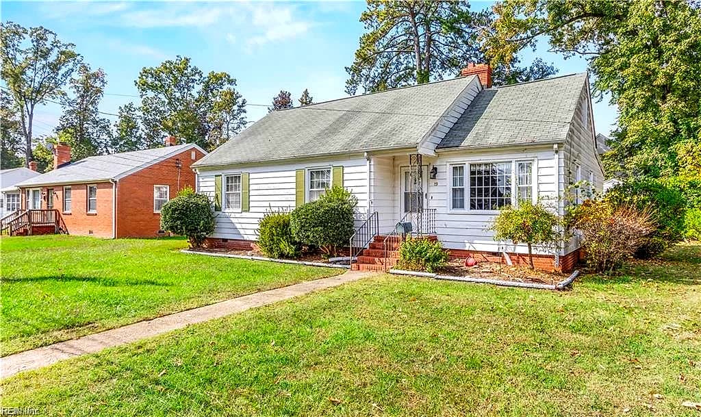 19 Sidney PL, NEWPORT NEWS VA 23601 - Main photo