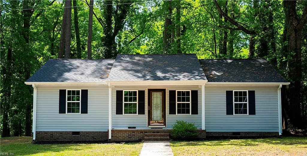 308 Hicksford AVE, EMPORIA VA 23847 - Photo 3