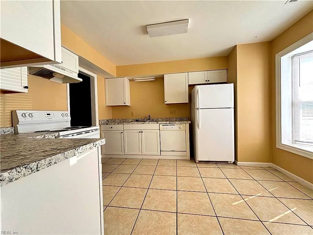 4237 Morgate LN, PORTSMOUTH VA 23703 - Photo 4
